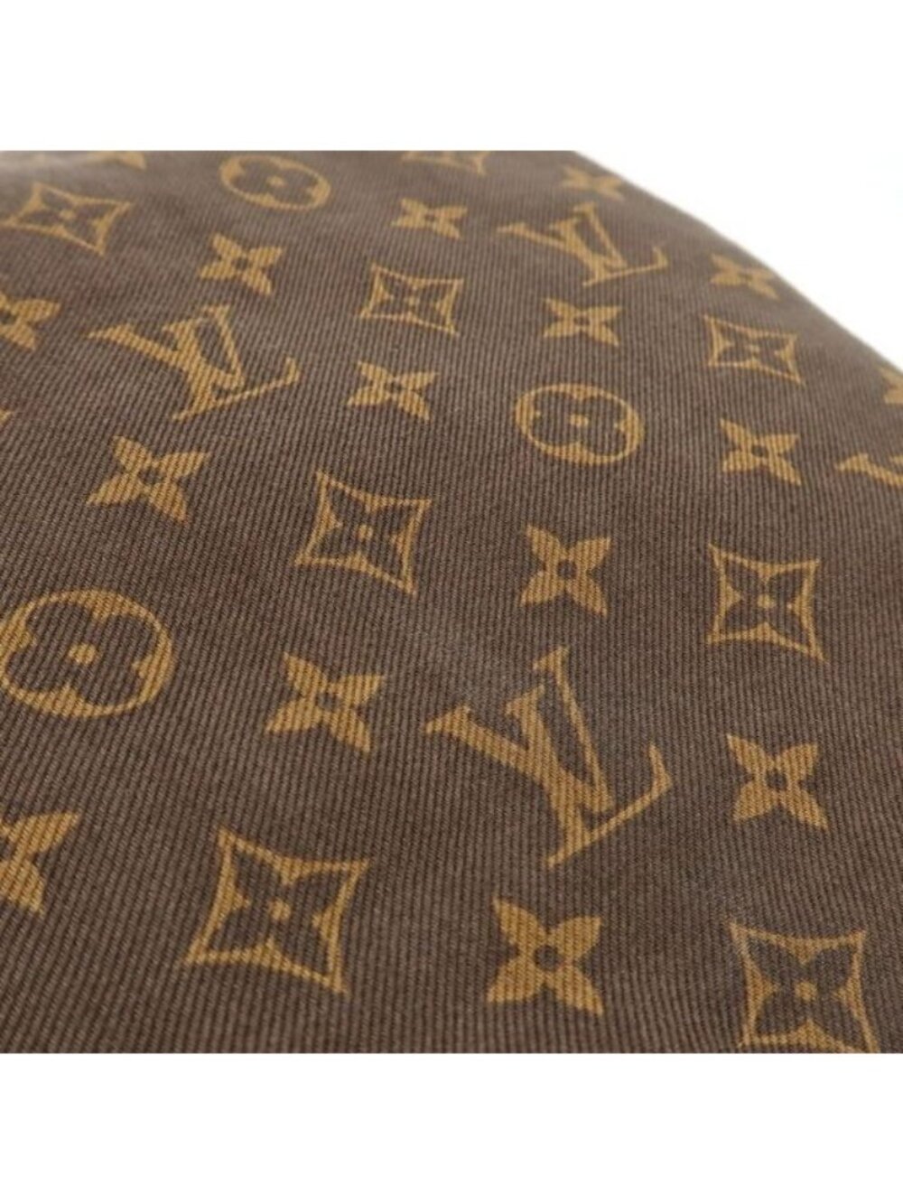 Louis Vuitton Echarpe Pillow Monogram Muffler 2021 Reversible Nylon Silk Scarf - Picture 10 of 14